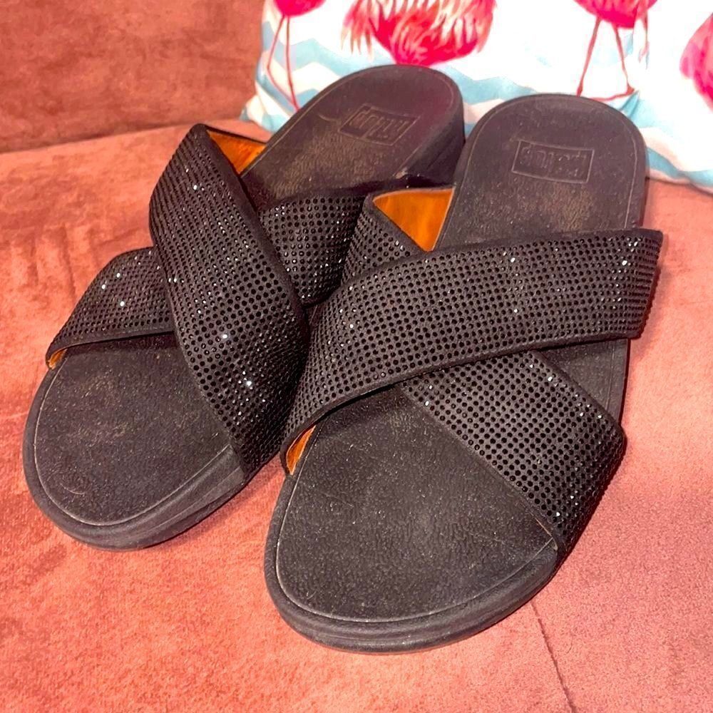 - Black Fitflops size 9